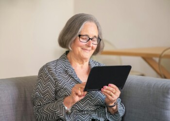 Elderly-Friendly Tablets: Stay Connected with Ease